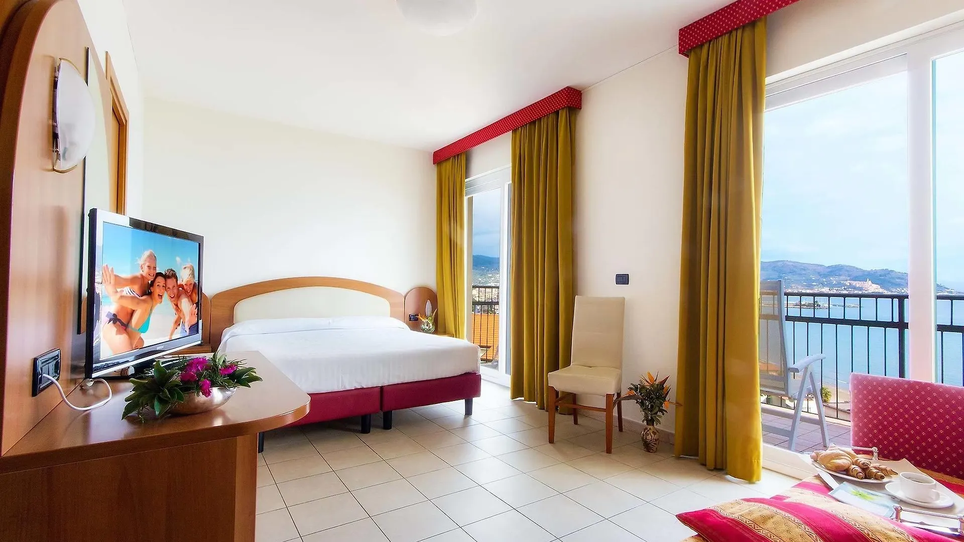 Piccolo Hotel Diano Marina 3*,