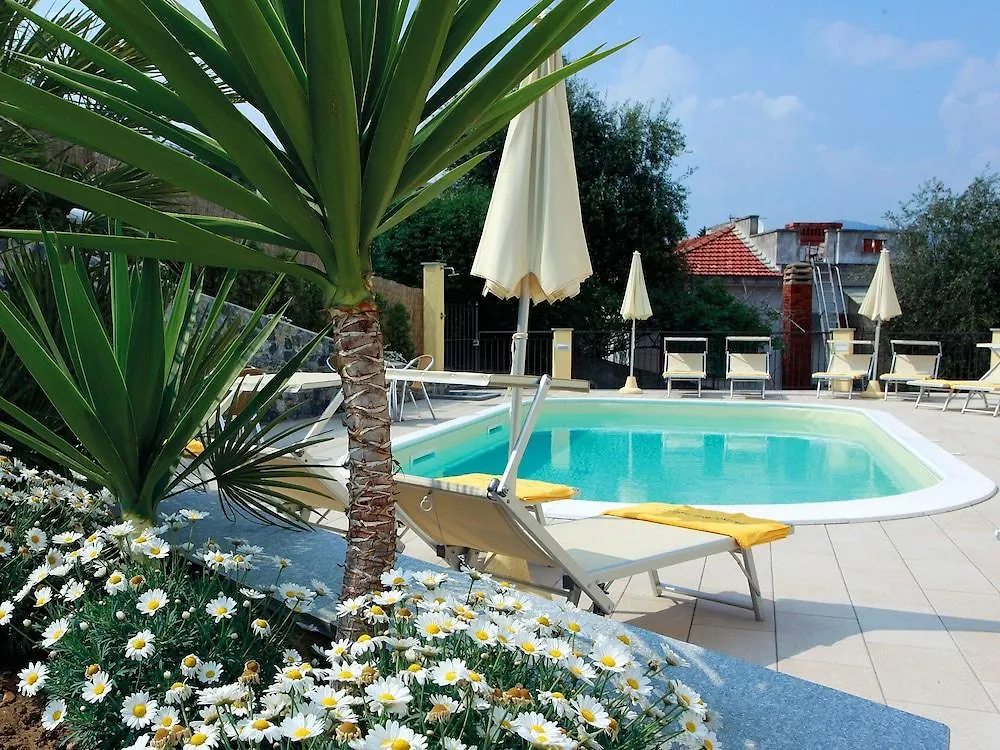 Piccolo Hotel Diano Marina 3*,  Italy