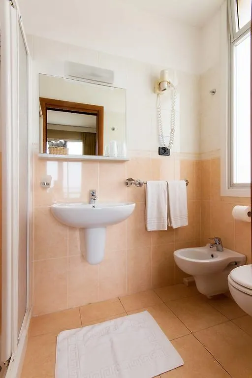 Piccolo Hotel Diano Marina