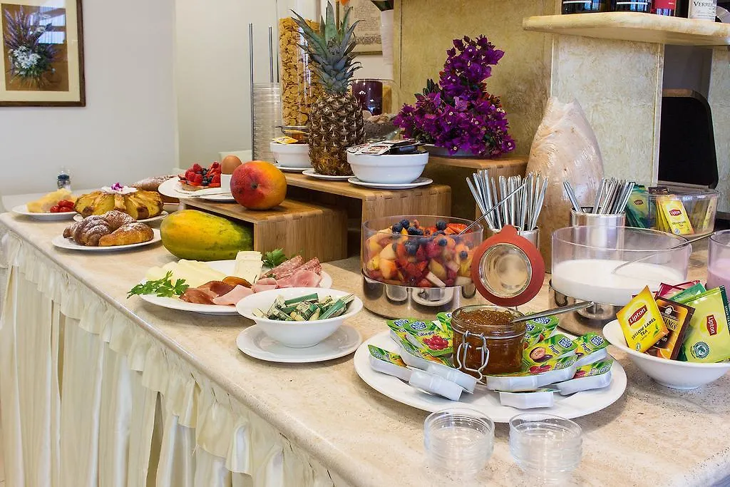 Piccolo Hotel Diano Marina