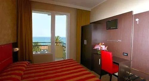 Piccolo Hotel Diano Marina