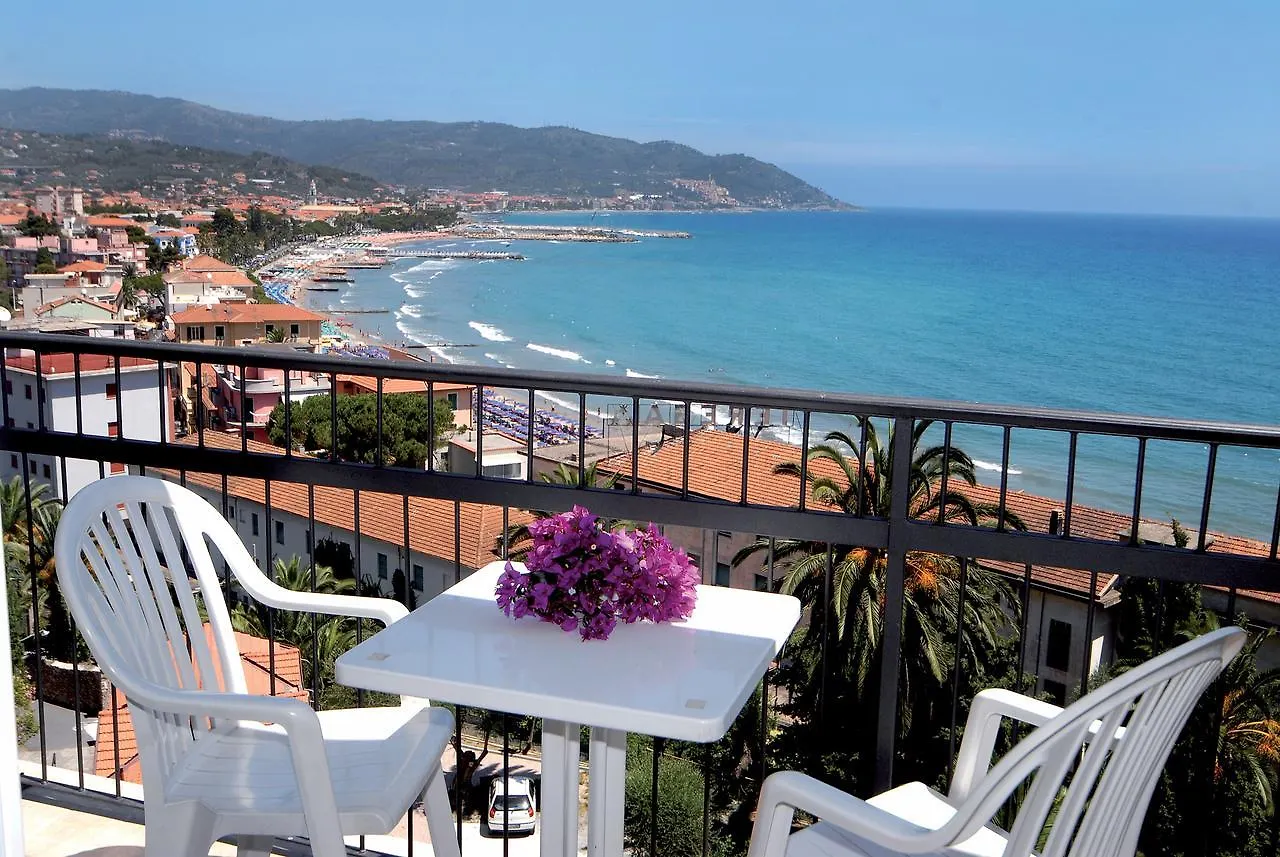 Piccolo Hotel Diano Marina Italy