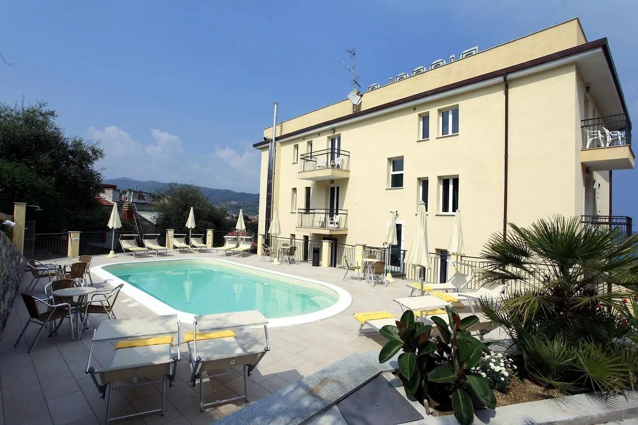 ***  Piccolo Hotel Diano Marina Italy
